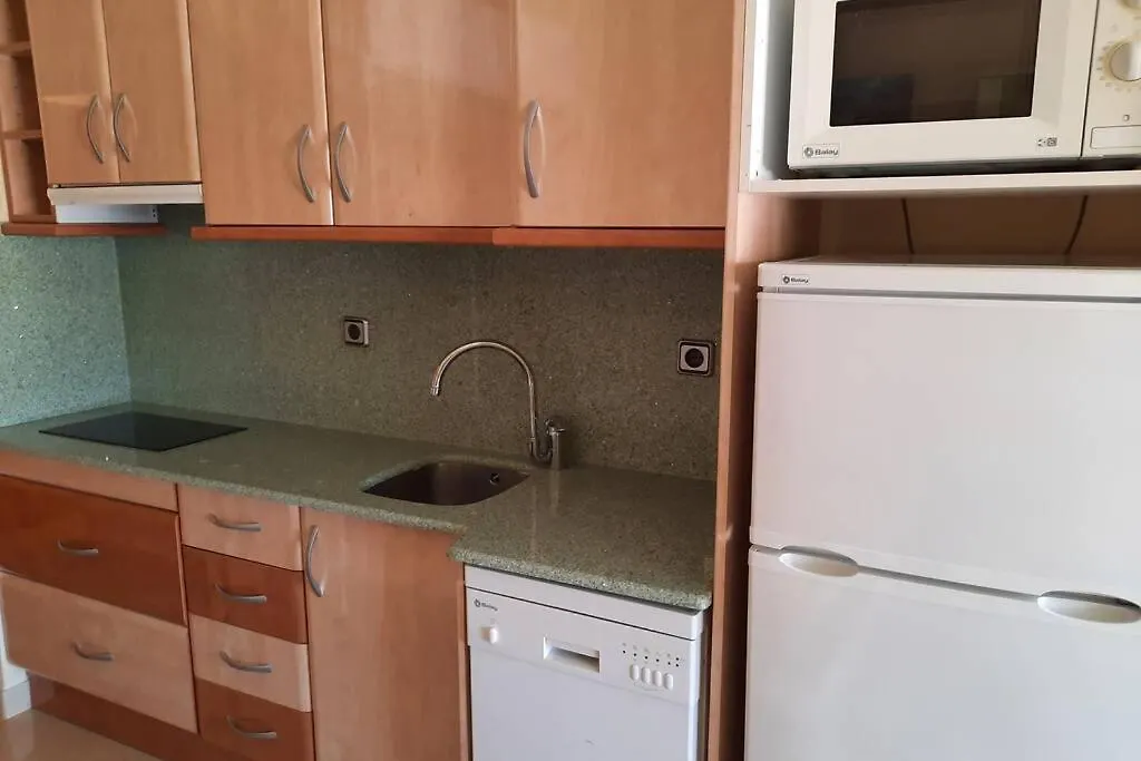 Apartamento Con Piscina, En Primera Linia De Mar. Cambrils Spain