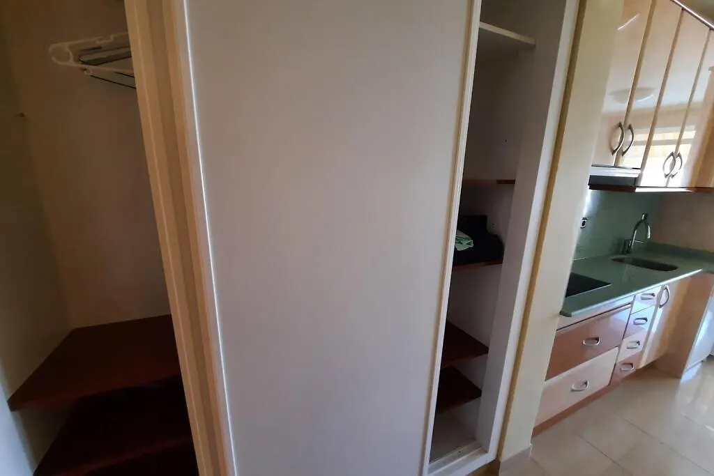 Apartamento Con Piscina, En Primera Linia De Mar. Cambrils 0*,  Spain